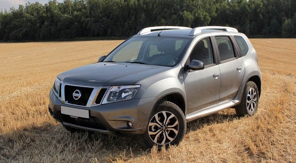 фото nissan Terrano